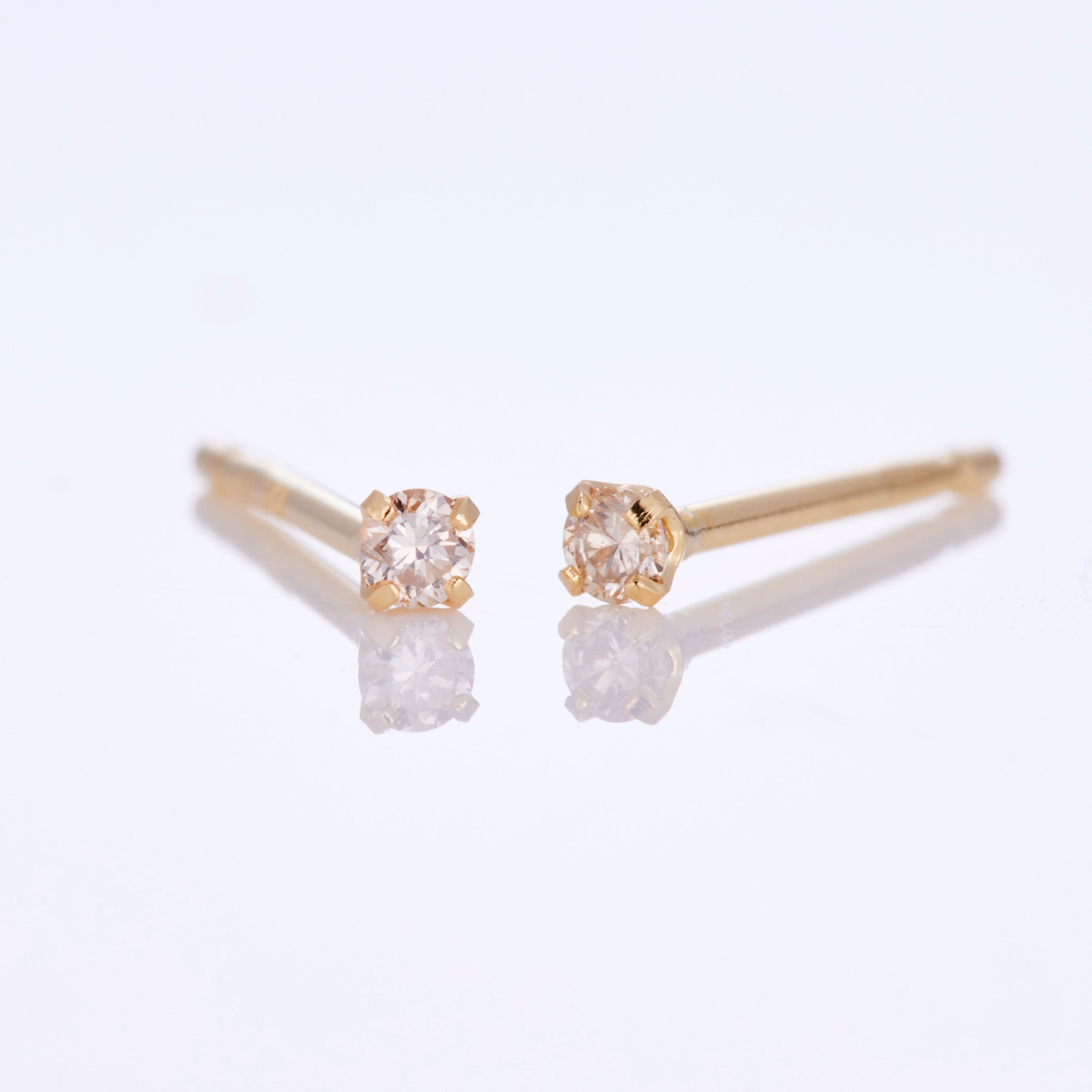 K18YG プチ1粒ダイヤ ポストピアス (0.02ct) – COLETTE GIFT