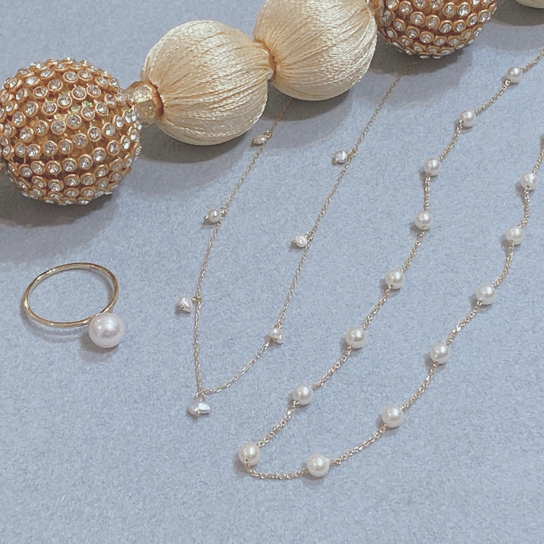 冬の装いに、パールの輝きを。