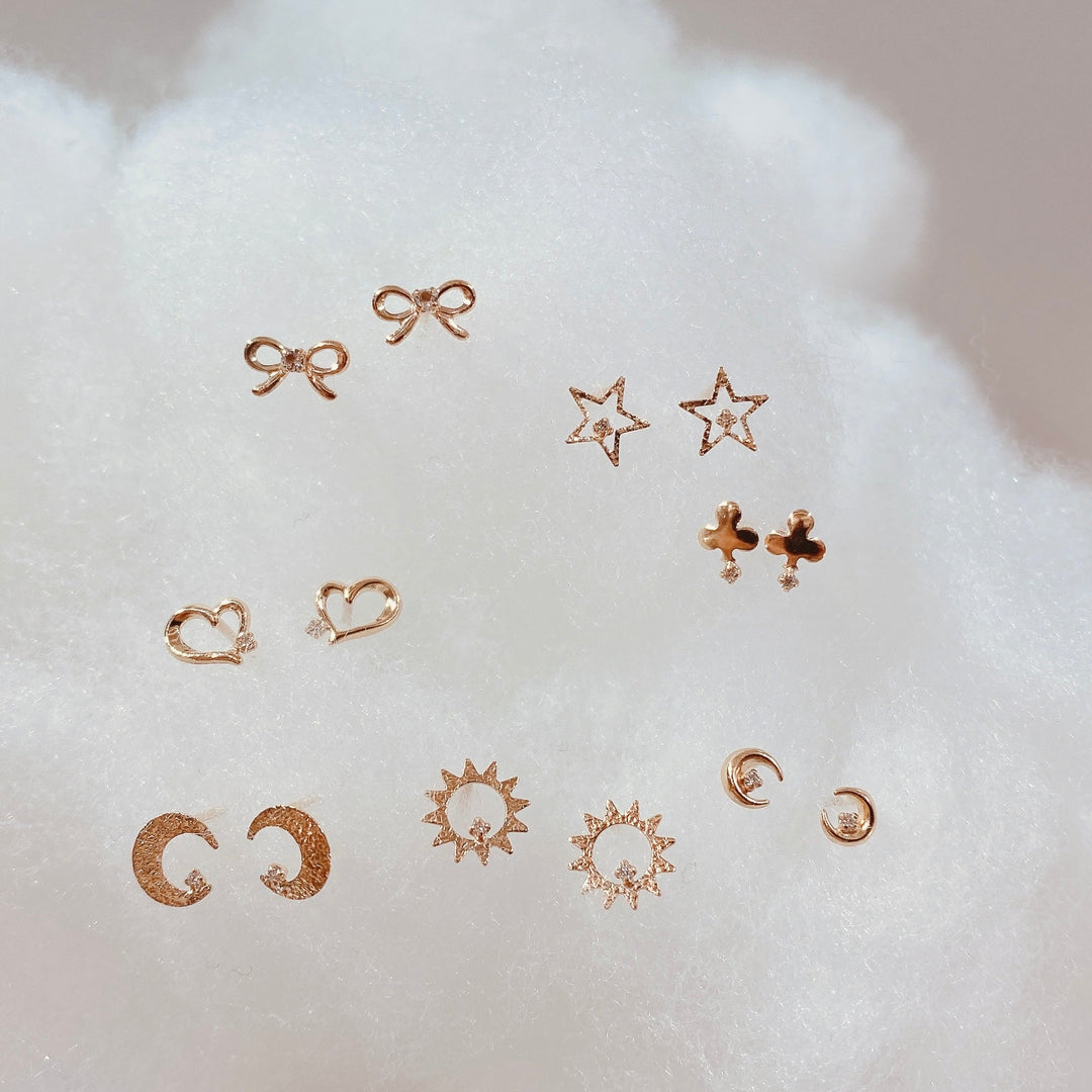 プチギフト・プチご褒美におすすめ☆10金ダイヤの小さなポストピアス