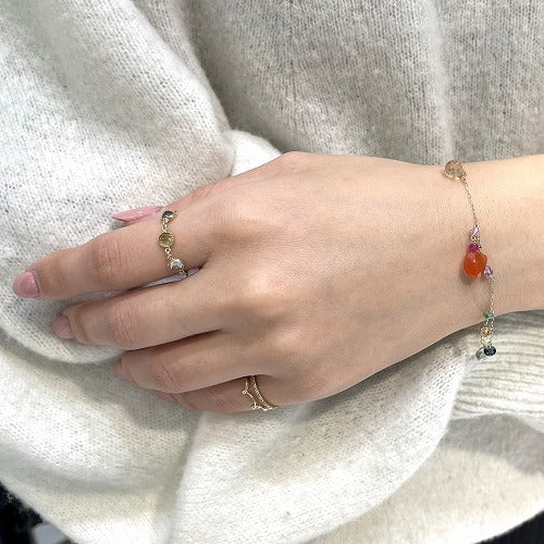 とっておきの天然石ブレスレットを主役に
