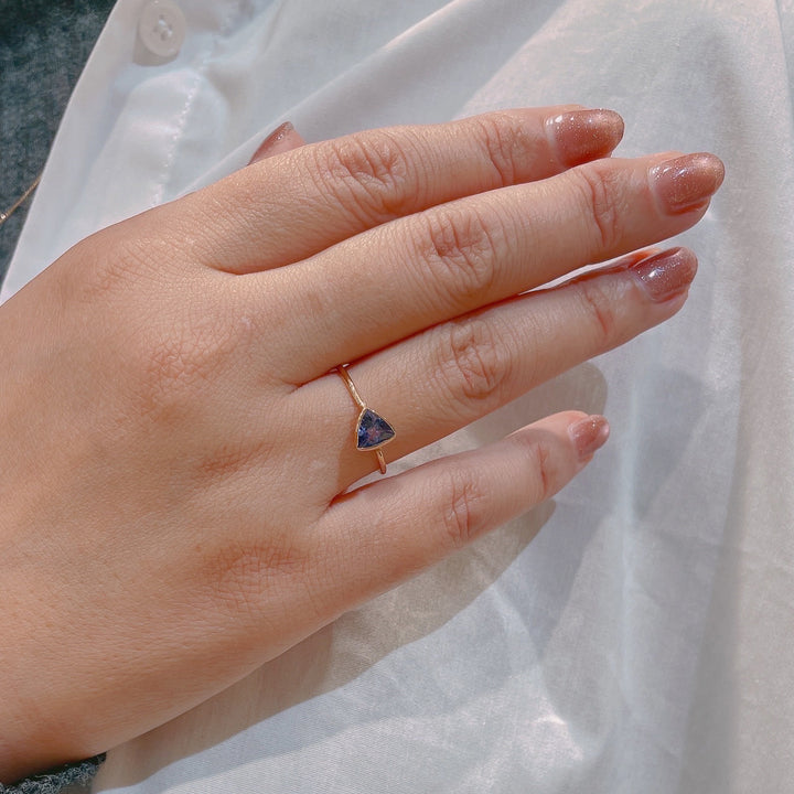 K18YG タンザナイト トリリアント リング