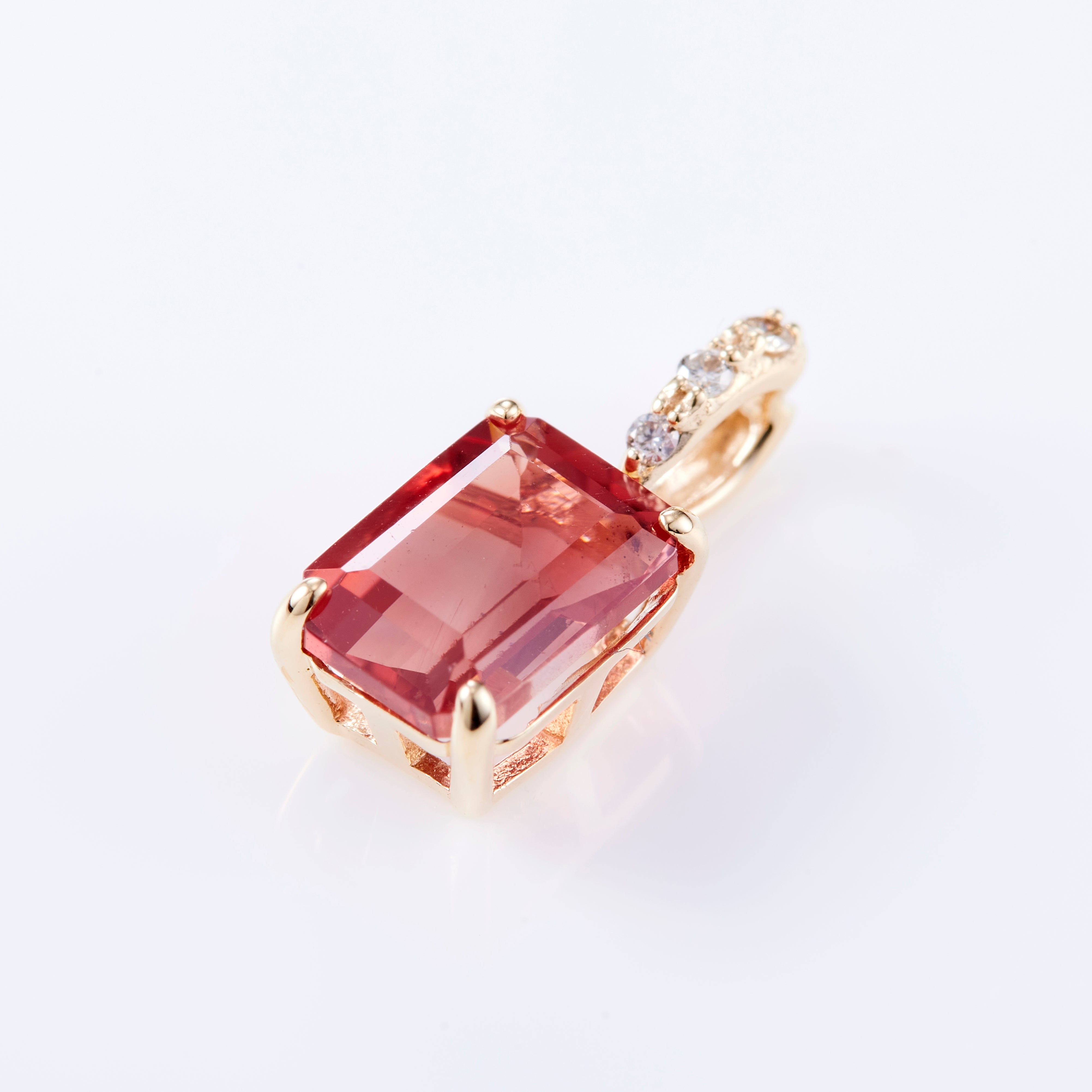 【はくとん( 'ω')ŧ‹\"ŧ‹\"】誕生石SALE✳︎天然ダイヤモンドトップ Diamond (ダイヤモンド) | h.. Online Store | h..公式通販