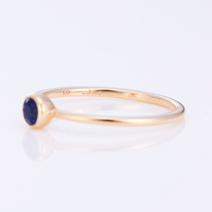 K10YG Spinel Ring Dark Blue
