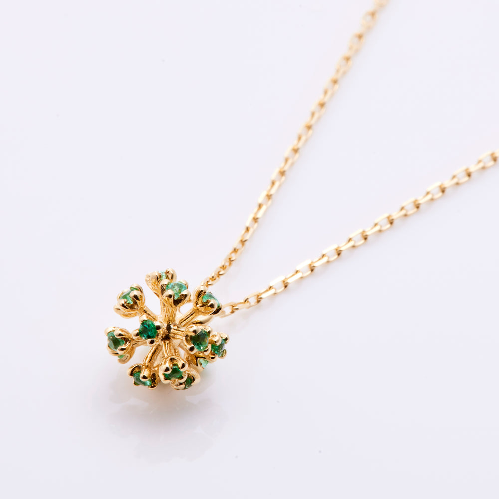 K18YG Emerald Dandelion Necklace