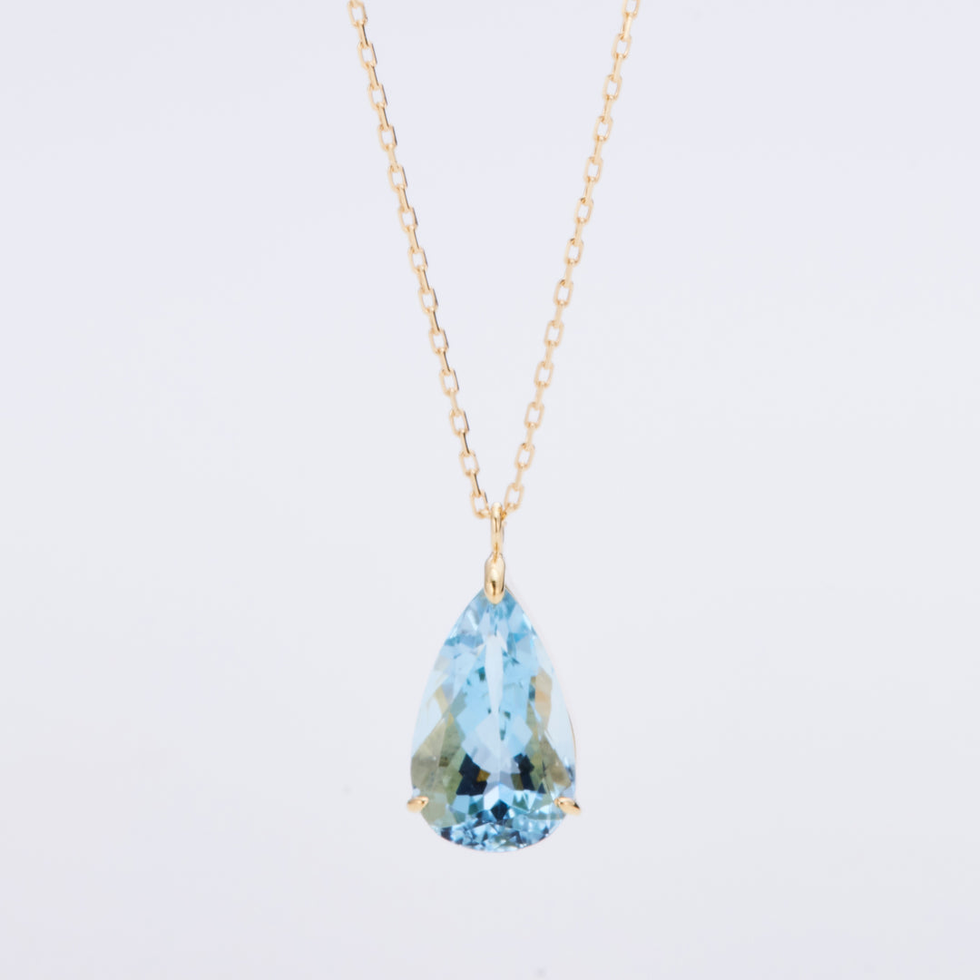 K18YG Aquamarine Pear Shape Cut Necklace