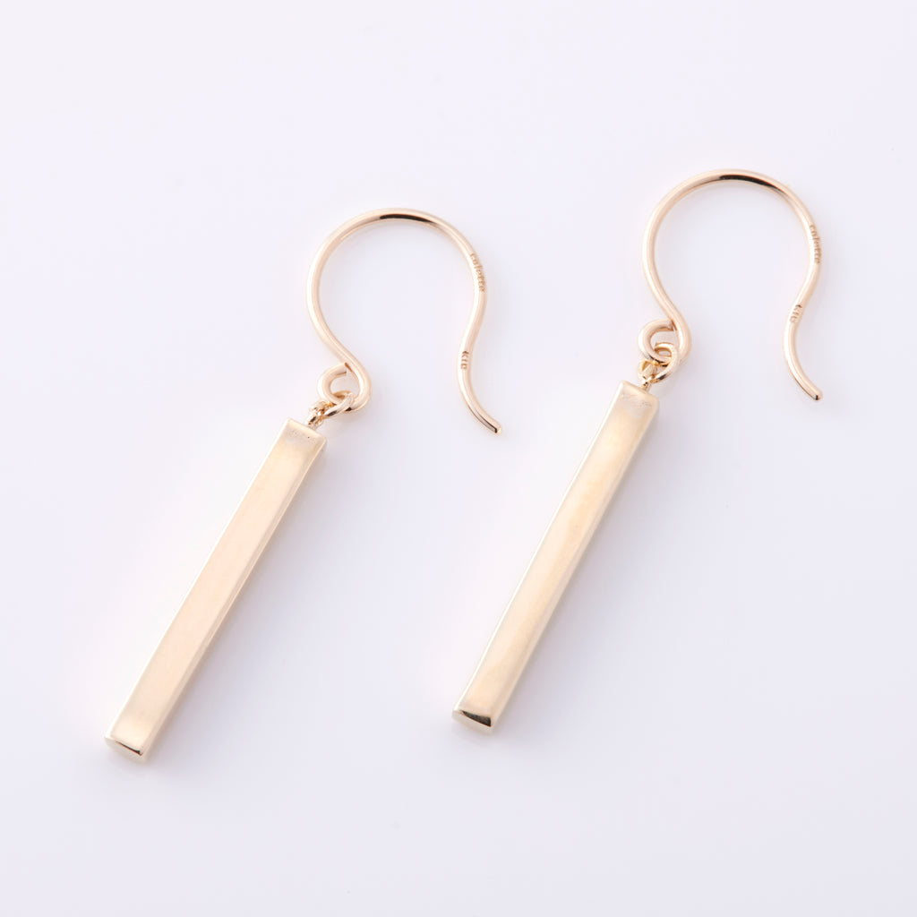 K10YG ゴールド ライン ピアス – COLETTE GIFT