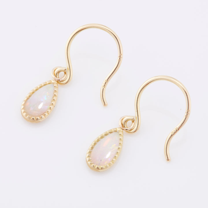 【Winter Limited】K18YG オパール ピアス