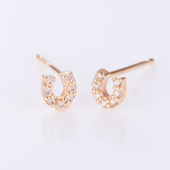 【Winter Limited】ホースシュー ダイヤ ピアス