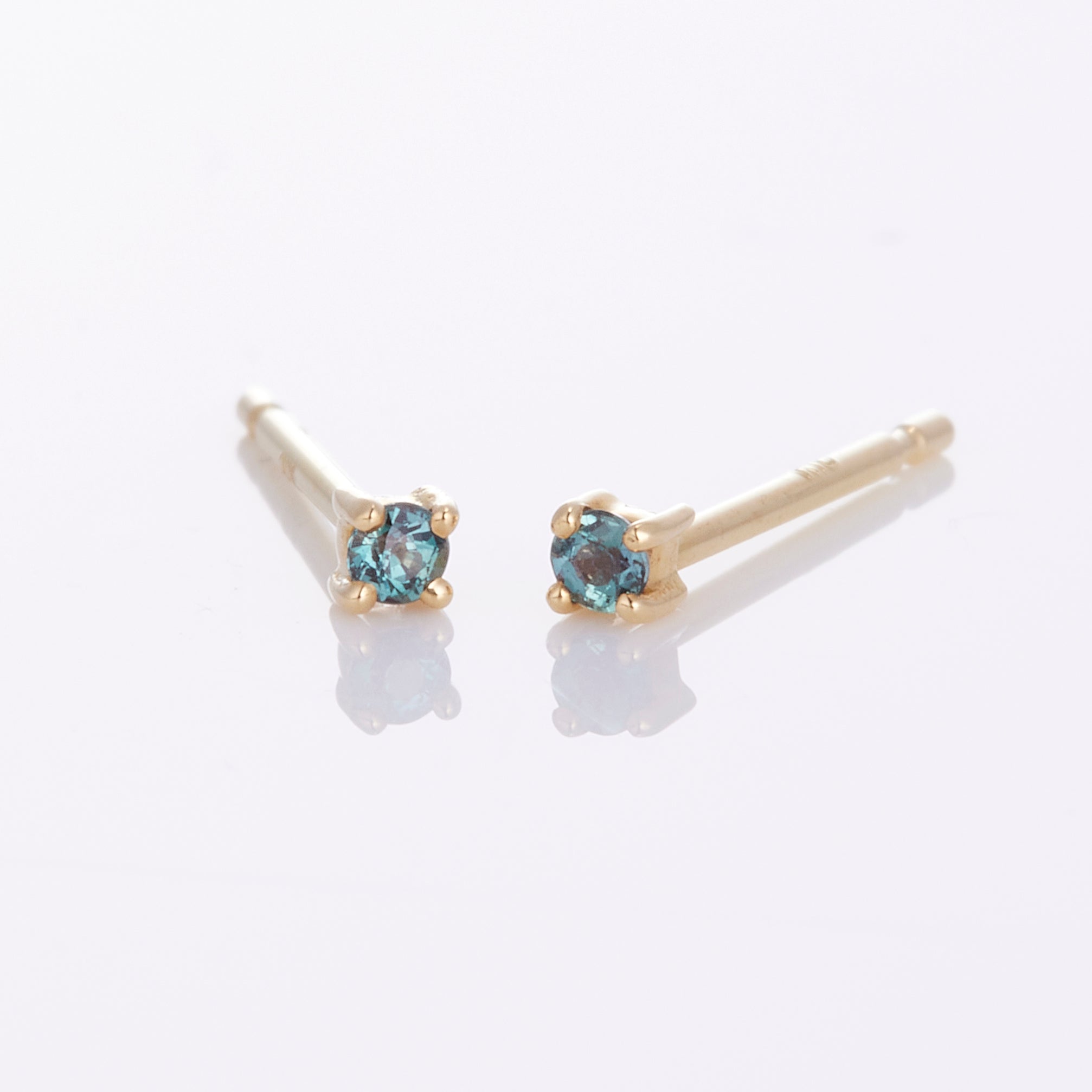 K18YG アレキサンドライト 1粒 ポストピアス – COLETTE GIFT