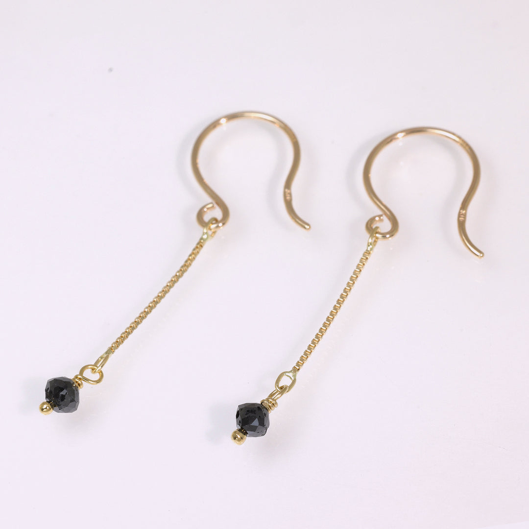K10YG ブラックダイヤ ショート ピアス