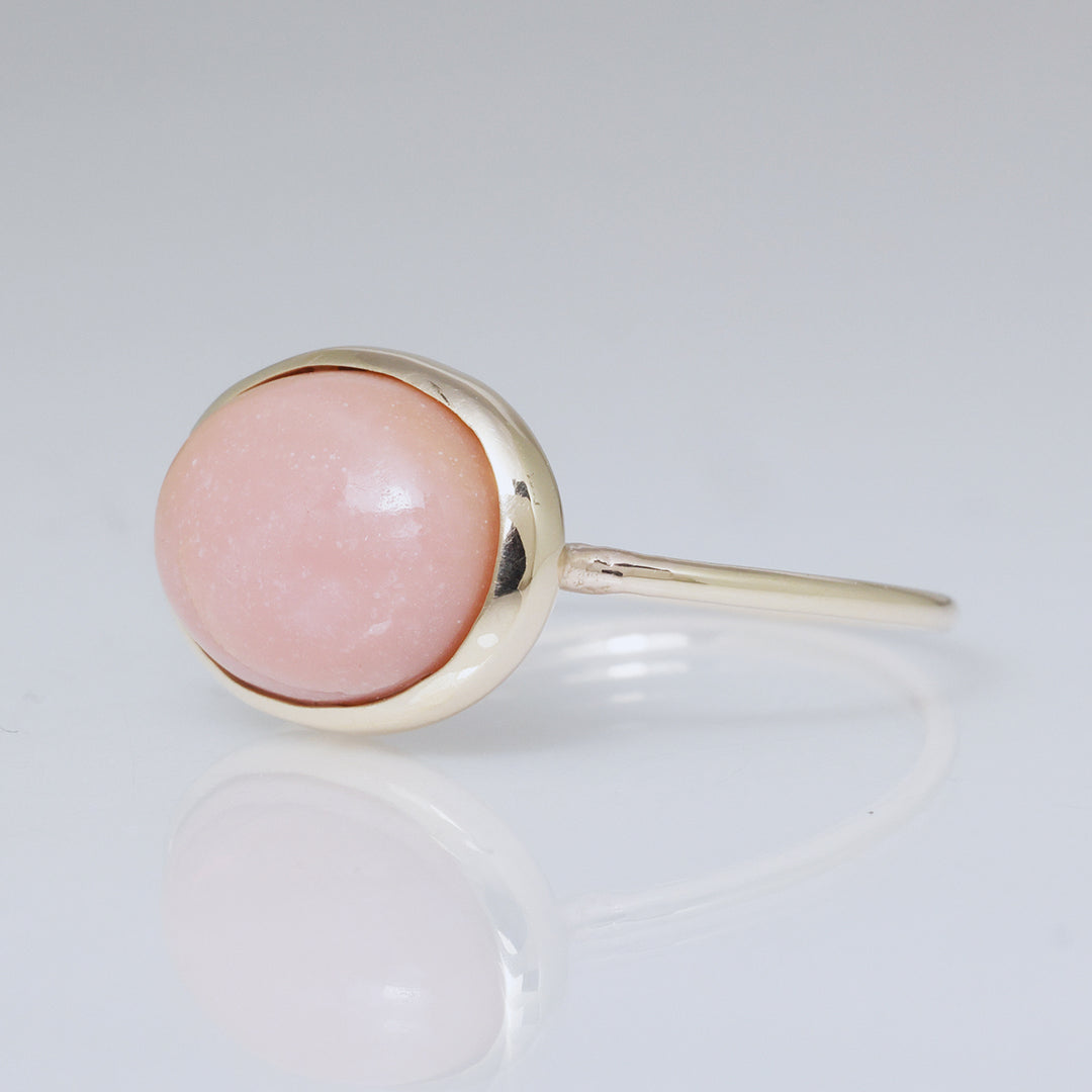 K10YG ピンクオパール シャルロットリング holizontal