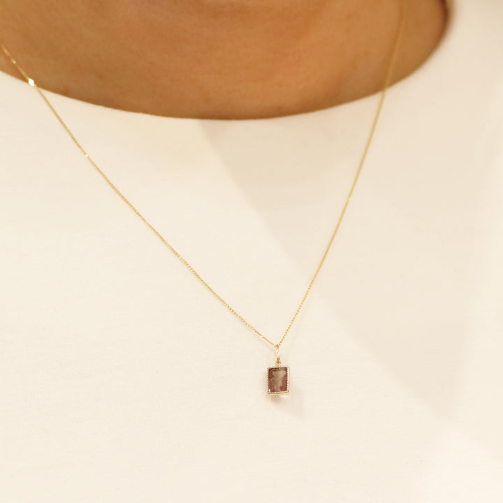 K10YG アンデシン バゲットカット ペンダントトップ