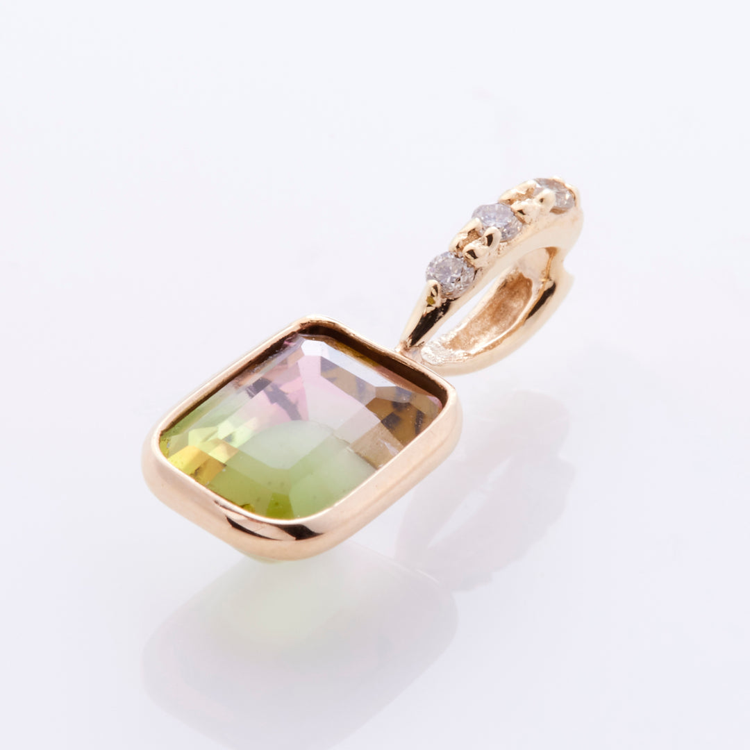 K10YG トルマリン ウォーターメロン バゲット イザベル ペンダントトップ