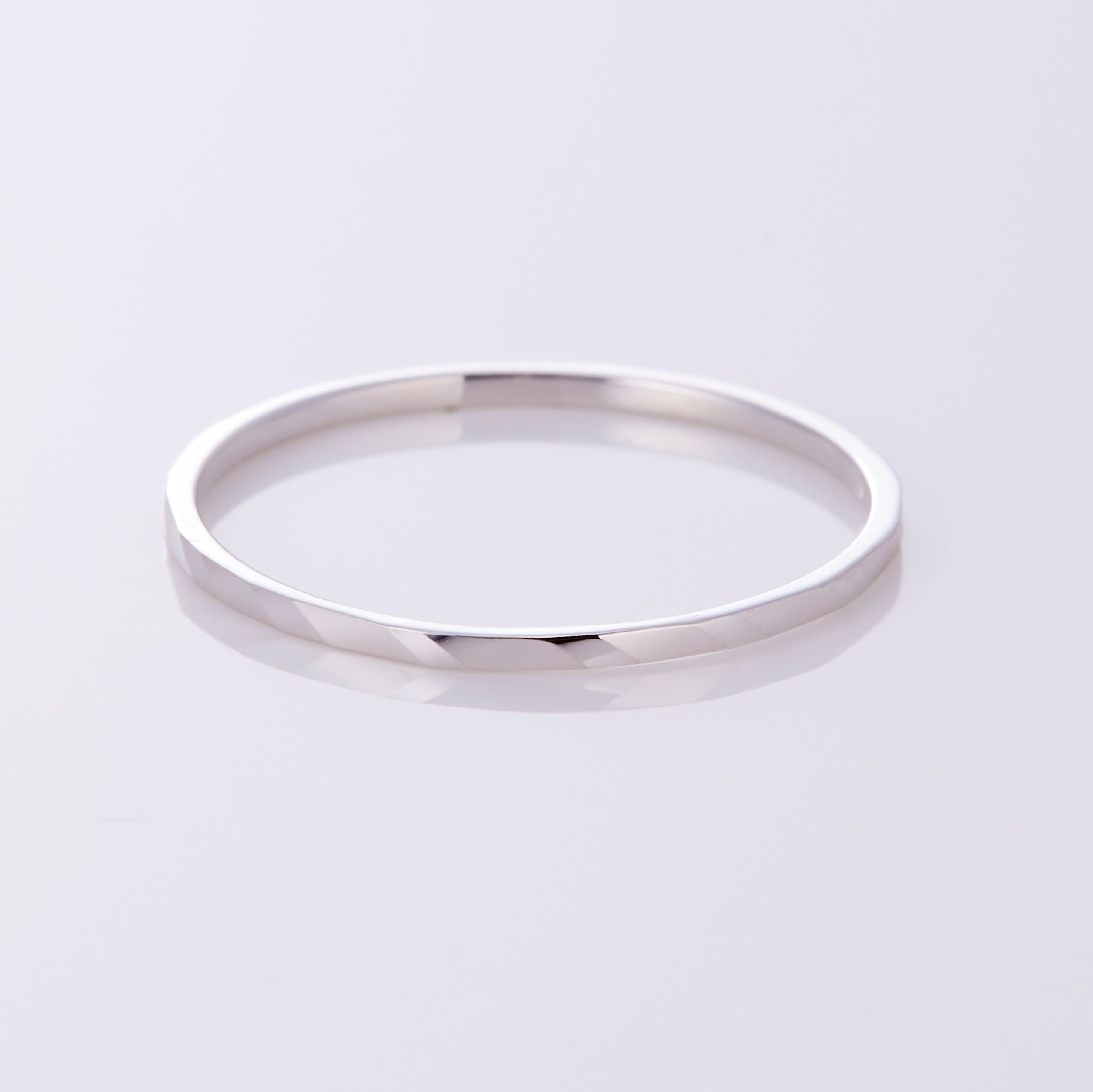 【ハチ】コレットギフト　レディースリング ハチ】コレットギフト レディースリング Pinky ring（ピンキー