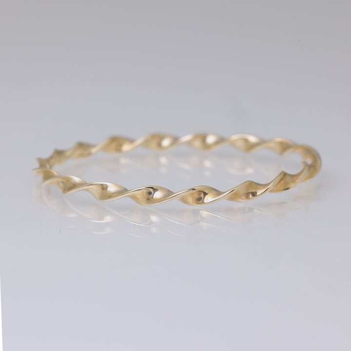 K10YG ツイスト リング