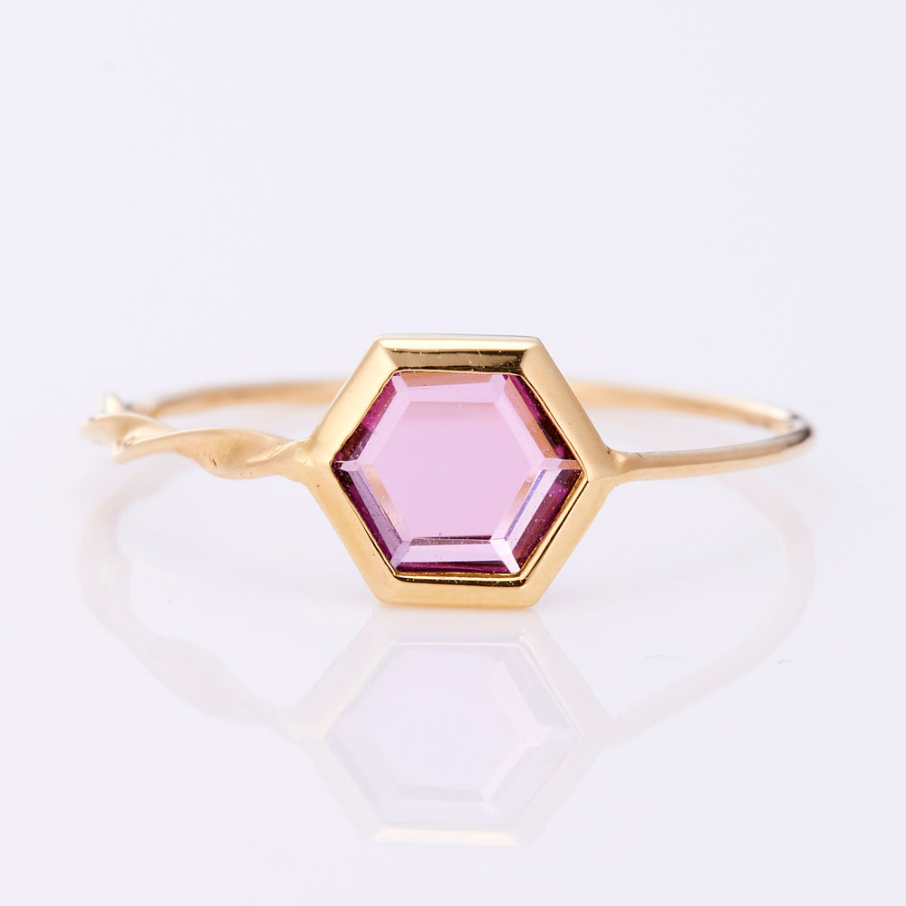 K18YG Spinel Hexagon Ring