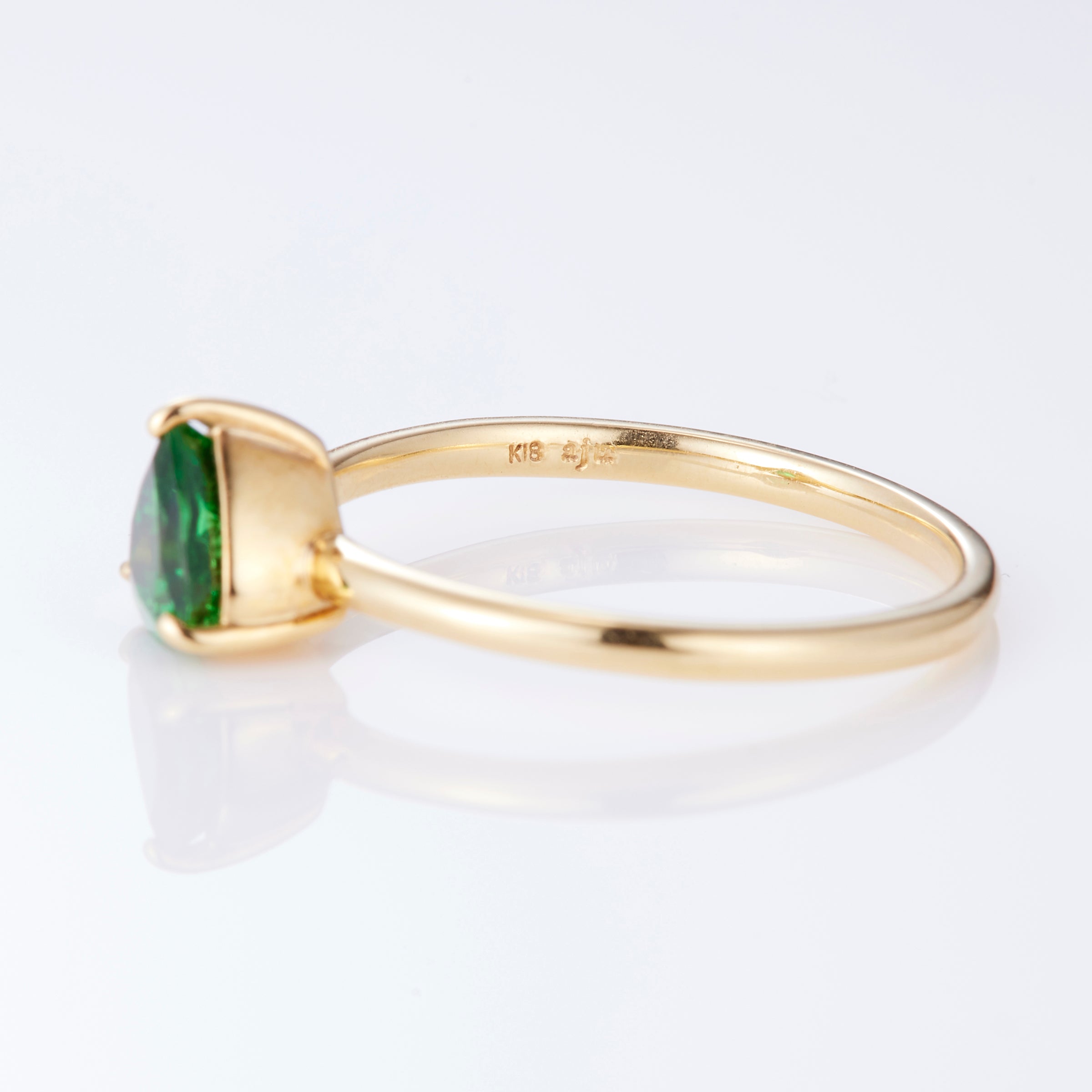 早い者勝ち！珍しいグリーンガーネット18金リング Green Garnet K18グリーンガーネット ダイヤモンドリング (NO.48985